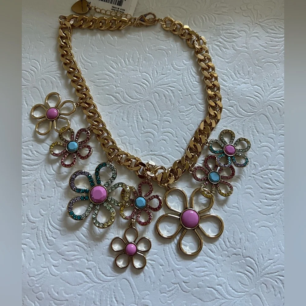 Betsey Johnson Flower Bib Statement Necklace - Picture 3 of 5